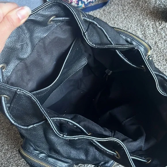 🔥Faux Leather Backpack - Picture 5 of 5